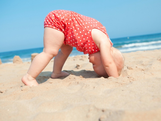 6 Ways to Enjoy a Beach Vacation with Your Baby