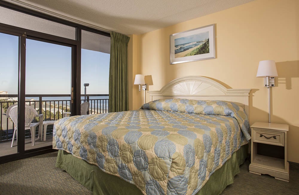 ocean-view-bedroom